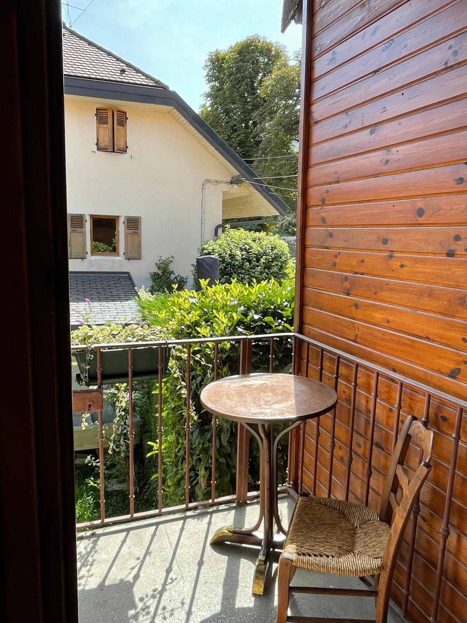 Chambres D'Hotes Avec Entree Privative Au Calme Dans Maison De Village Saint-Jorioz Zewnętrze zdjęcie